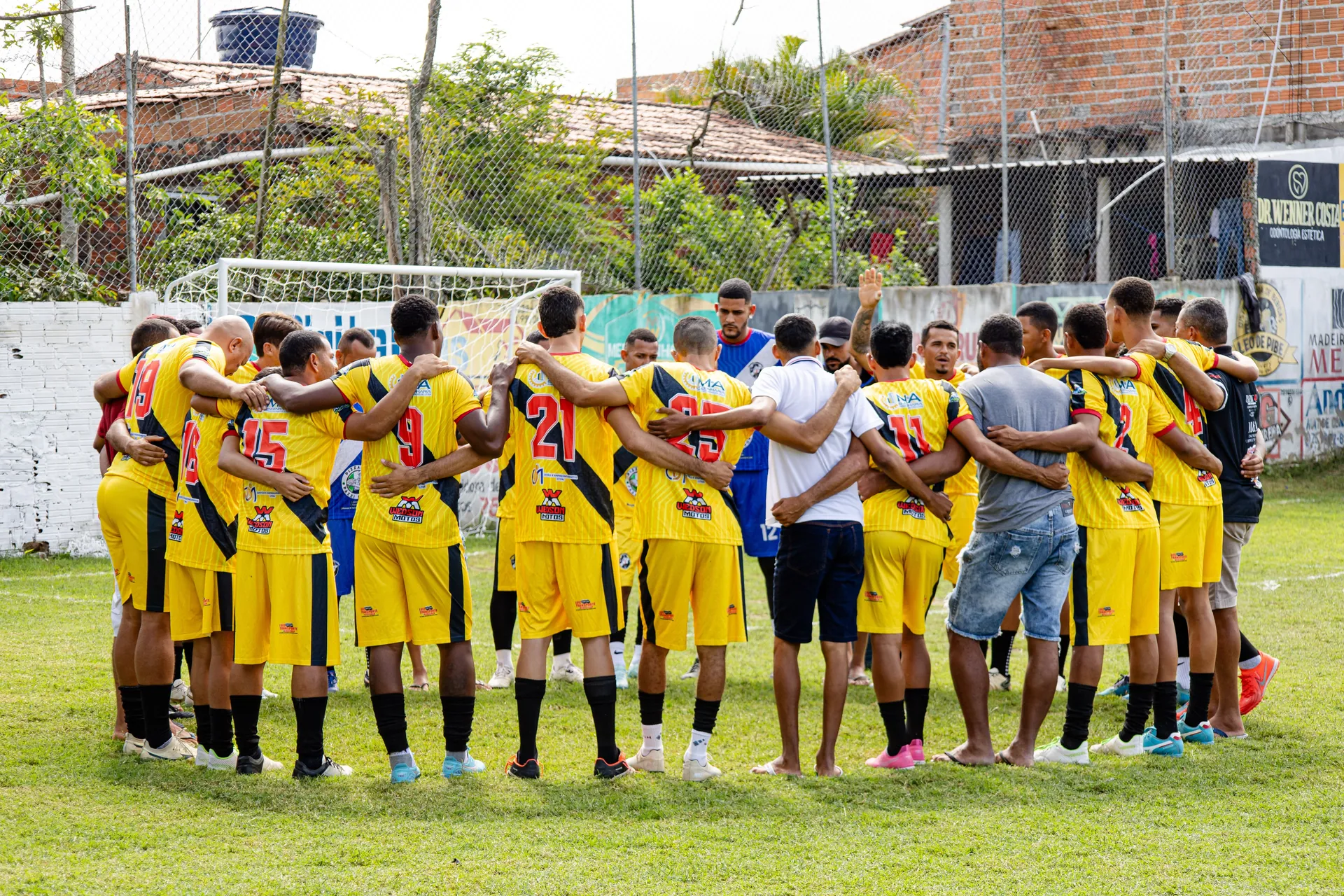 Leagues & Communities